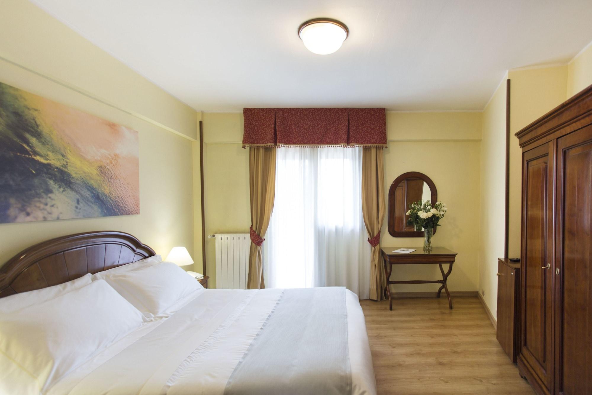 Grand Hotel Del Parco Pescasseroli Exterior photo