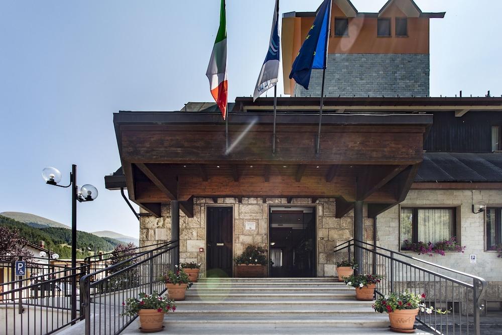 Grand Hotel Del Parco Pescasseroli Exterior photo