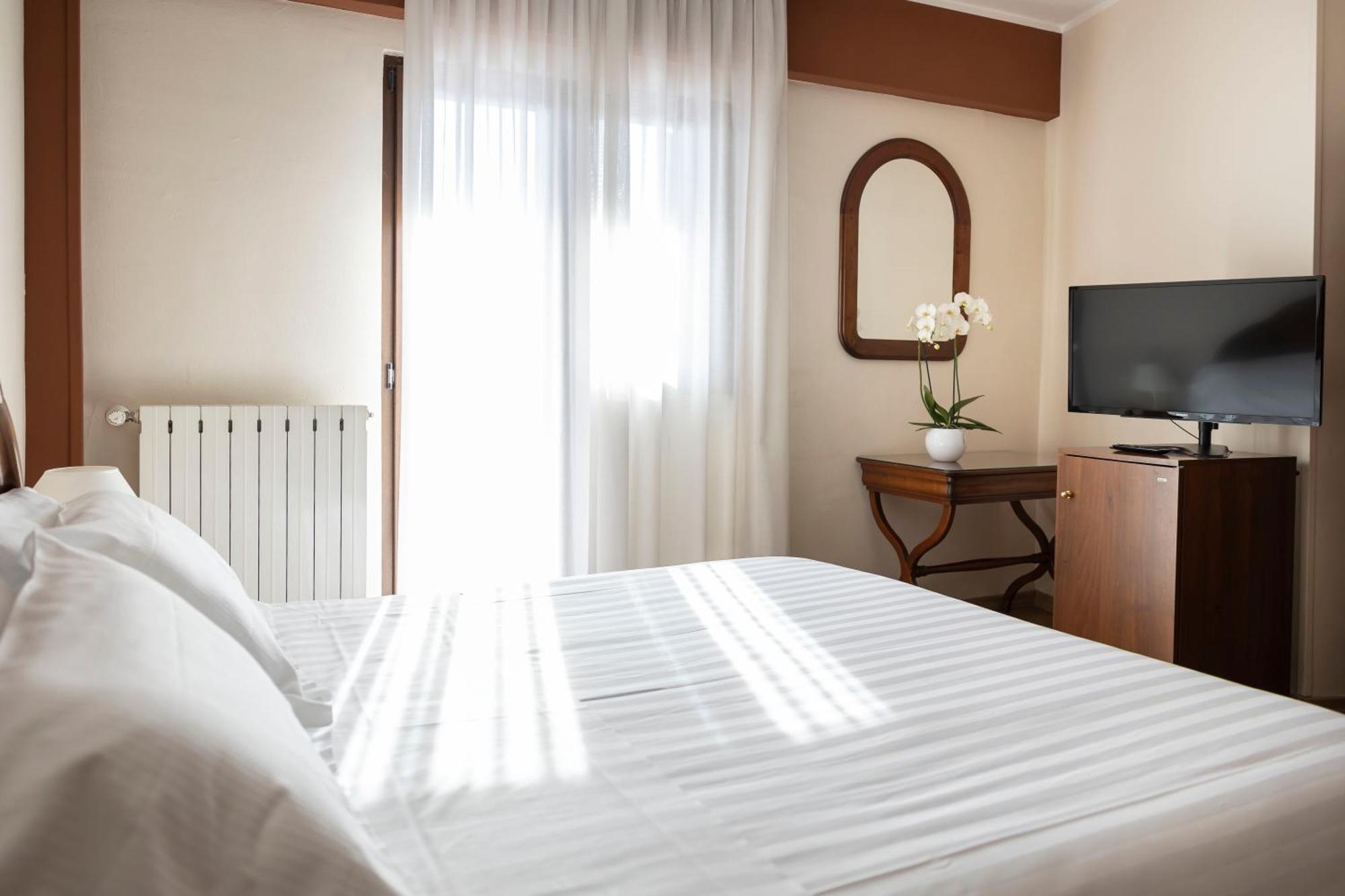 Grand Hotel Del Parco Pescasseroli Room photo